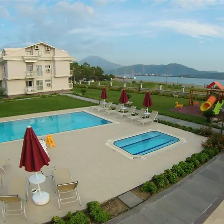 Daphne Beach Apartament *